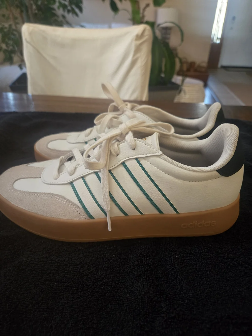 adidas low top